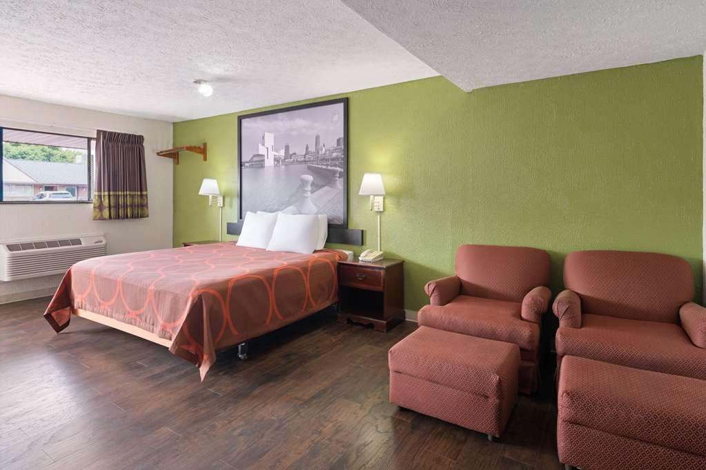 Rodeway Inn Youngstown Szoba fotó